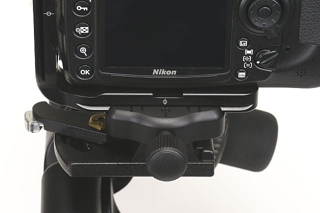 [撮影機材レビュー] Kirk SQRC-3271 Manfrotto 3271 Quick Release Clamp