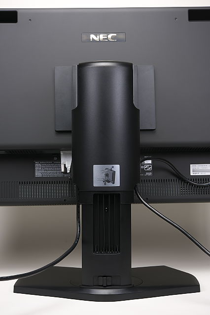[PCレビュー] NEC 29.8型液晶ディスプレイ MultiSync LCD-PA301W